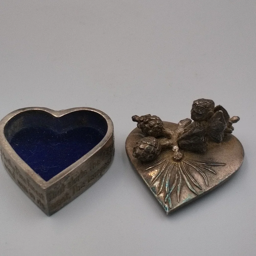 Silver Scenes Silver Plated Pill Box Fairy Pinecones Made In UK Vtg‎ 1994 Etched